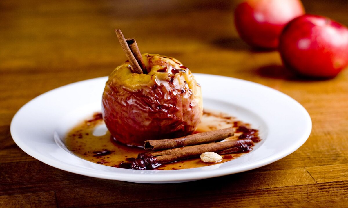 Запеченные яблоки с корицей в духовке рецепт с фото пошагово