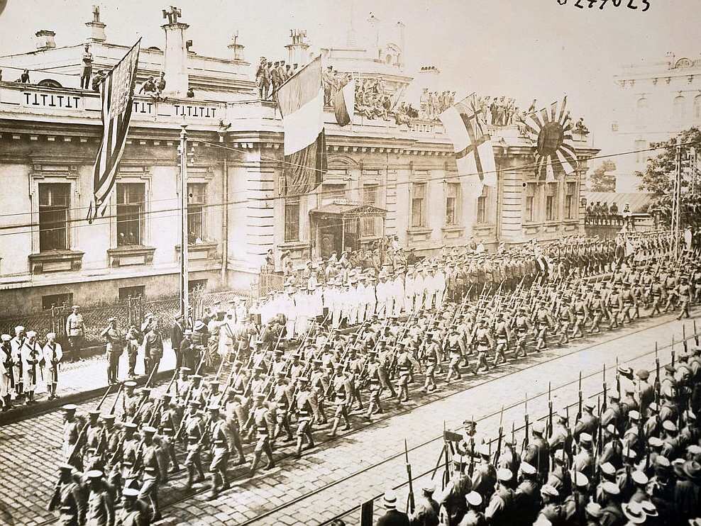 Владивосток, парад войск интервентов, 1918 год. Фото из свободных источников