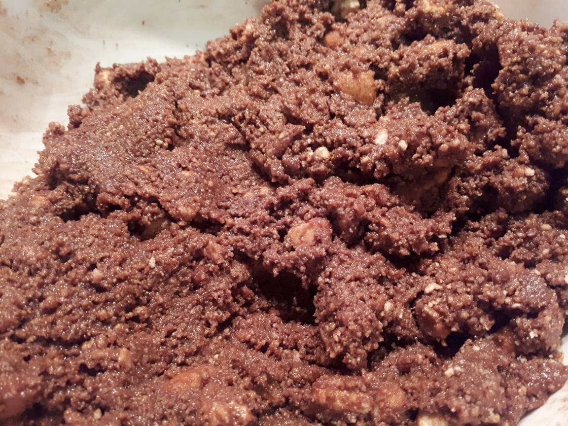 Шоколадная колбаска из печенья со сгущенкой, рецепт