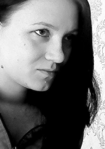 Здесь я лет на 10 моложе точно. Интернет тогда уже был и был скайп, по которому часто разговаривали с друзьями из других городов. 