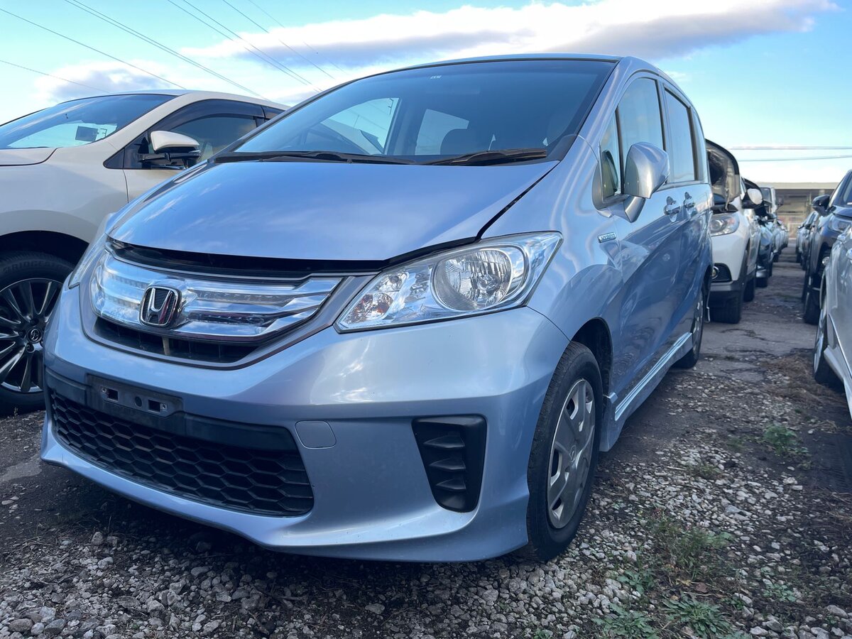 Купили заказчику Honda Freed: гибрид, 6 мест, оценка 4 балла и пробег 55  000 км. | Авто из Японии | Дзен