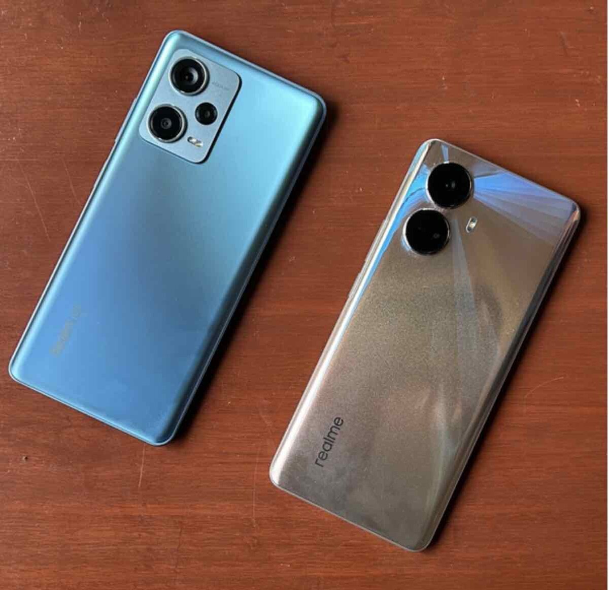 Redmi Note 12 Pro+ справа и Realme 10 Pro+ слева