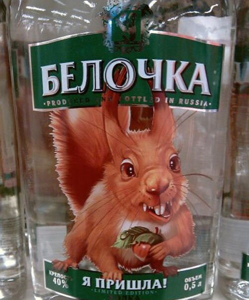 Когда-то я попробовал пиво с лимоном,  Купил баночку пива засунул туда лимон,
 Очень вкусно я вам скажу,
 Кстати если заболели можно пиво теплое с лимоном пить,
 Лимон можно ещё добавлять в водку и шампанское,
 В вино не знаю, как попробуйте,
Еще можно в пиво и водку и шампанское добавить апельсин и мандарин
 Так и кладите дольку апельсина, дольку мандарина очень вкусно…
