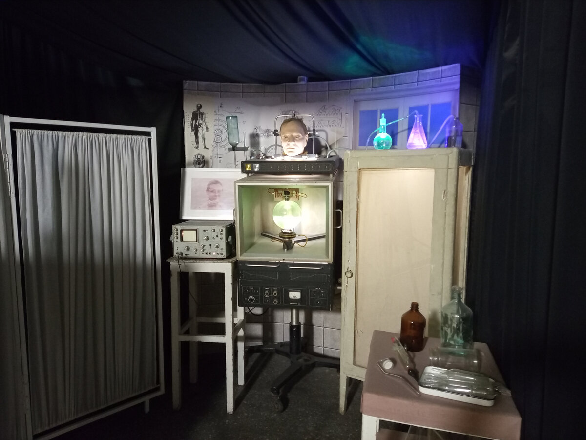 «Ленфильм». Узнали откуда реквизит?