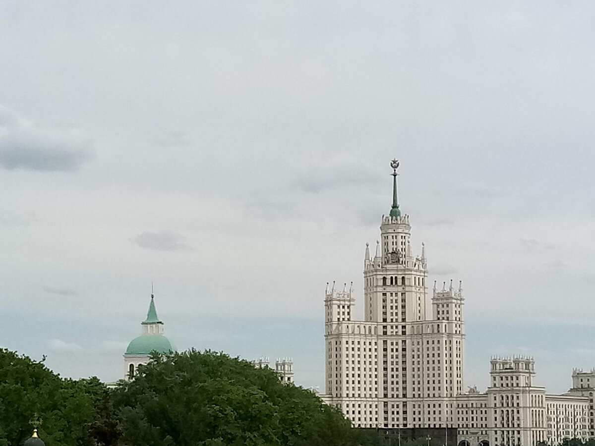 Жилой дом на Котельнической набережной, Москва. Фото из личного архива