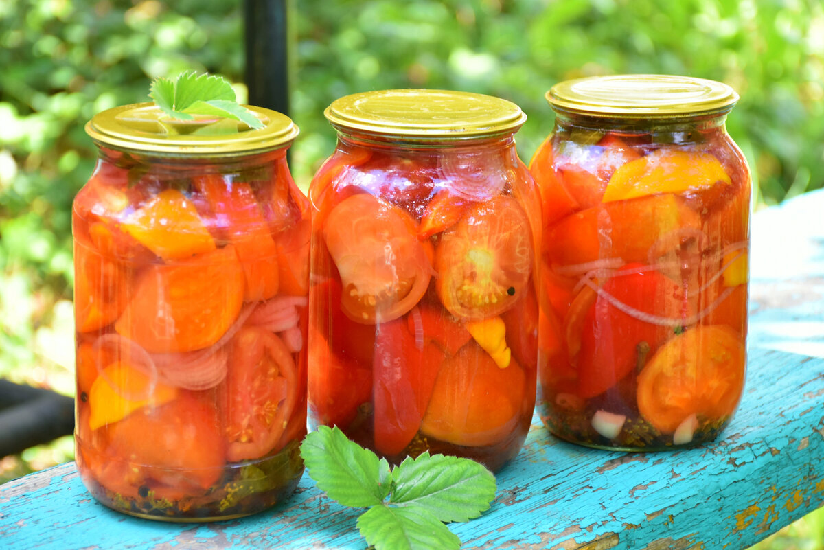 Рецепт вкусных сладких помидор на зиму. Помидоры резанные