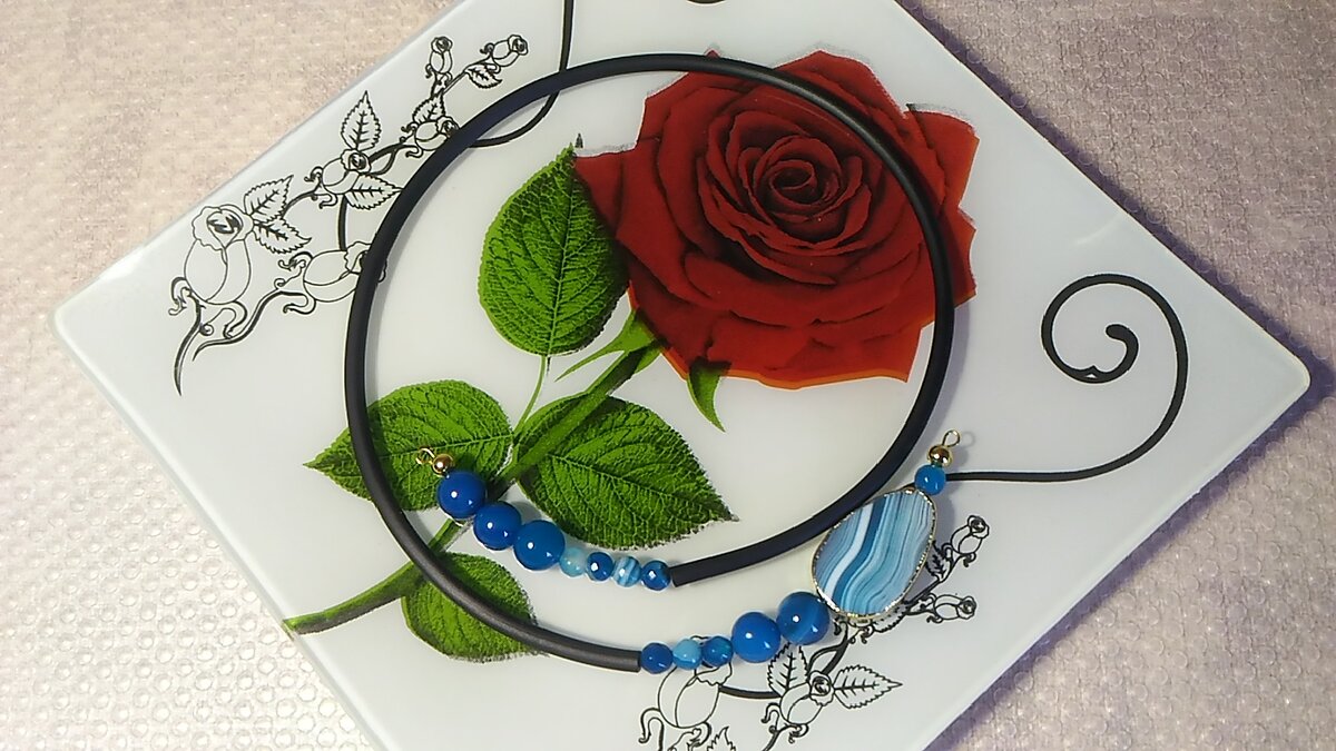 чокер из агата