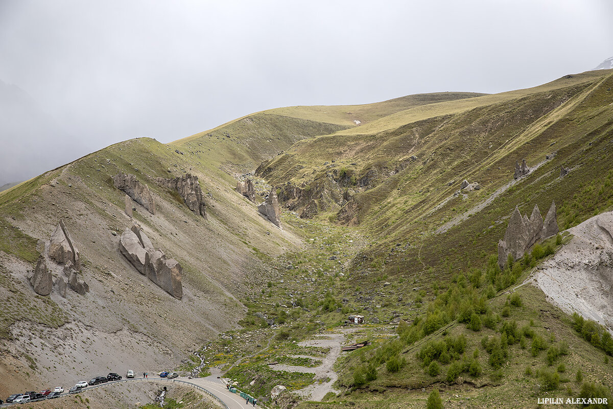 Урочище Джилы-Су -это курортная местность в Кабардино-Балкарии в Зольском районе на северной стороне Эльбруса с большим количеством термальных источников и водопадов. (GPS:43.434762, 42.536525)
