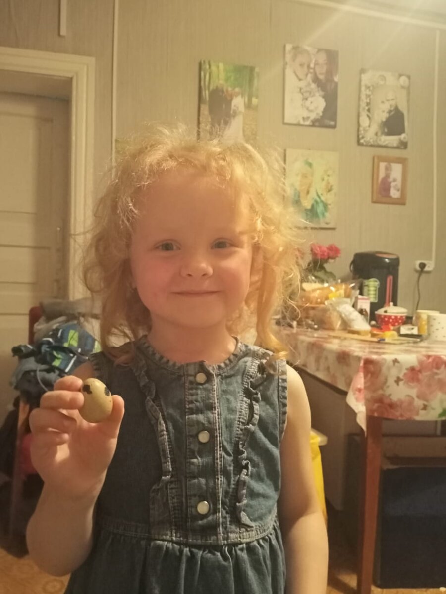 Внучка Марина, специалист по сказкам