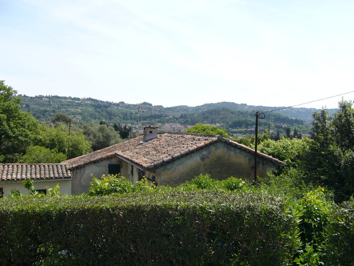 Типичный частный дом города Грас