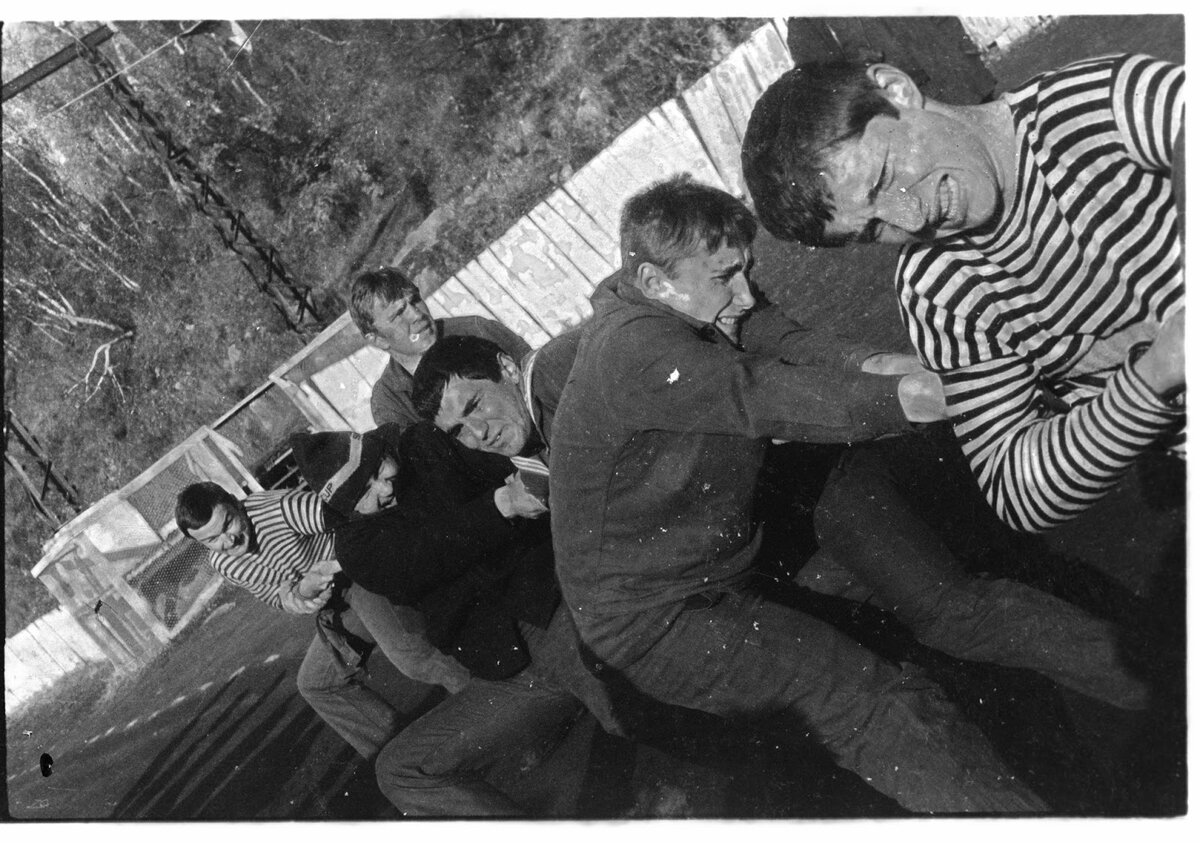 Перетягивание каната. 1983 год.