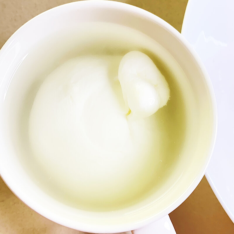 Бурата нагревается в теплой воде