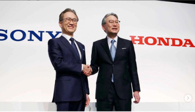 представители Sony и Honda