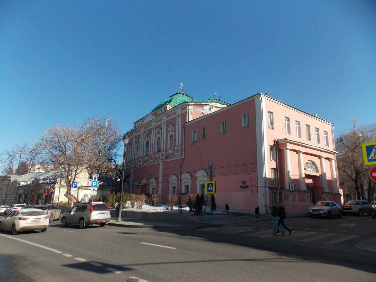 Покровка, 26.