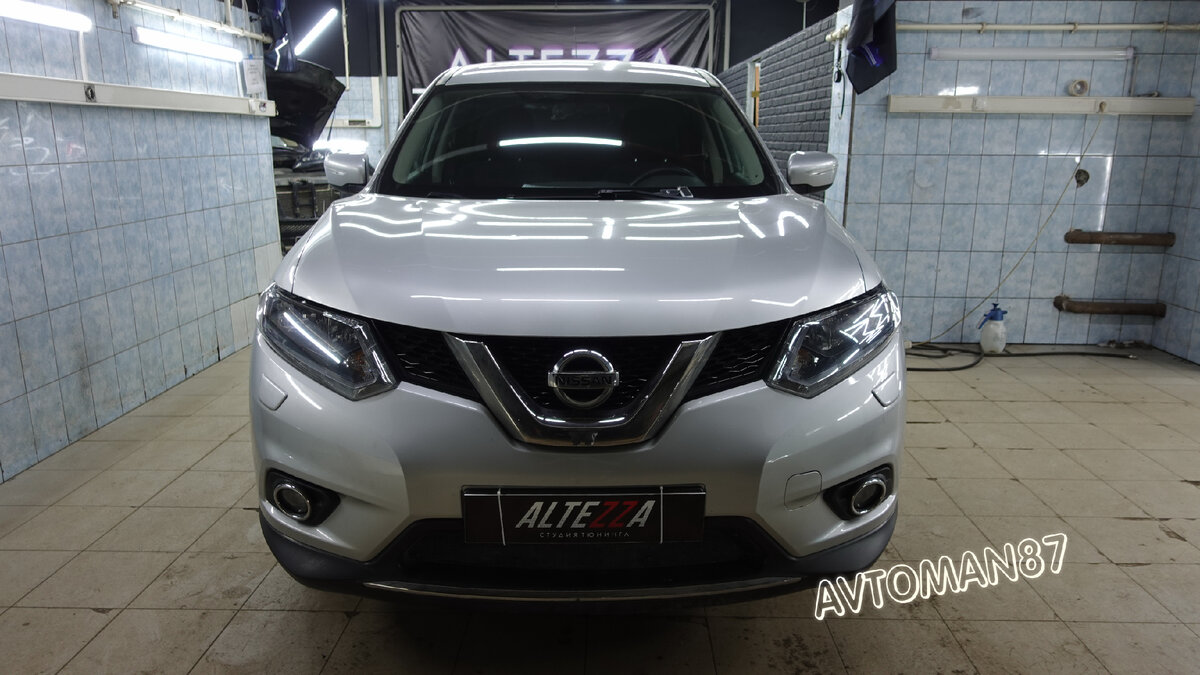 Переходные рамки №089 на Nissan X-Trail, Juke для установки модулей Bi-LED 2.8