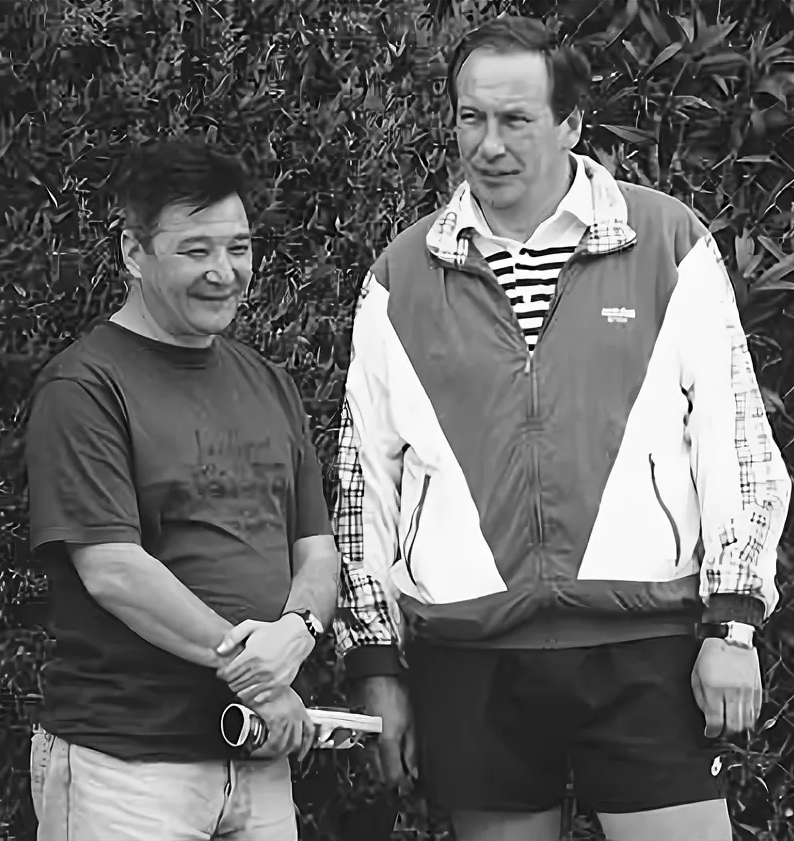 Шамиль Тарпищев (справа) и Алимжан Тохтахунов (представитель Измайловского ПС)