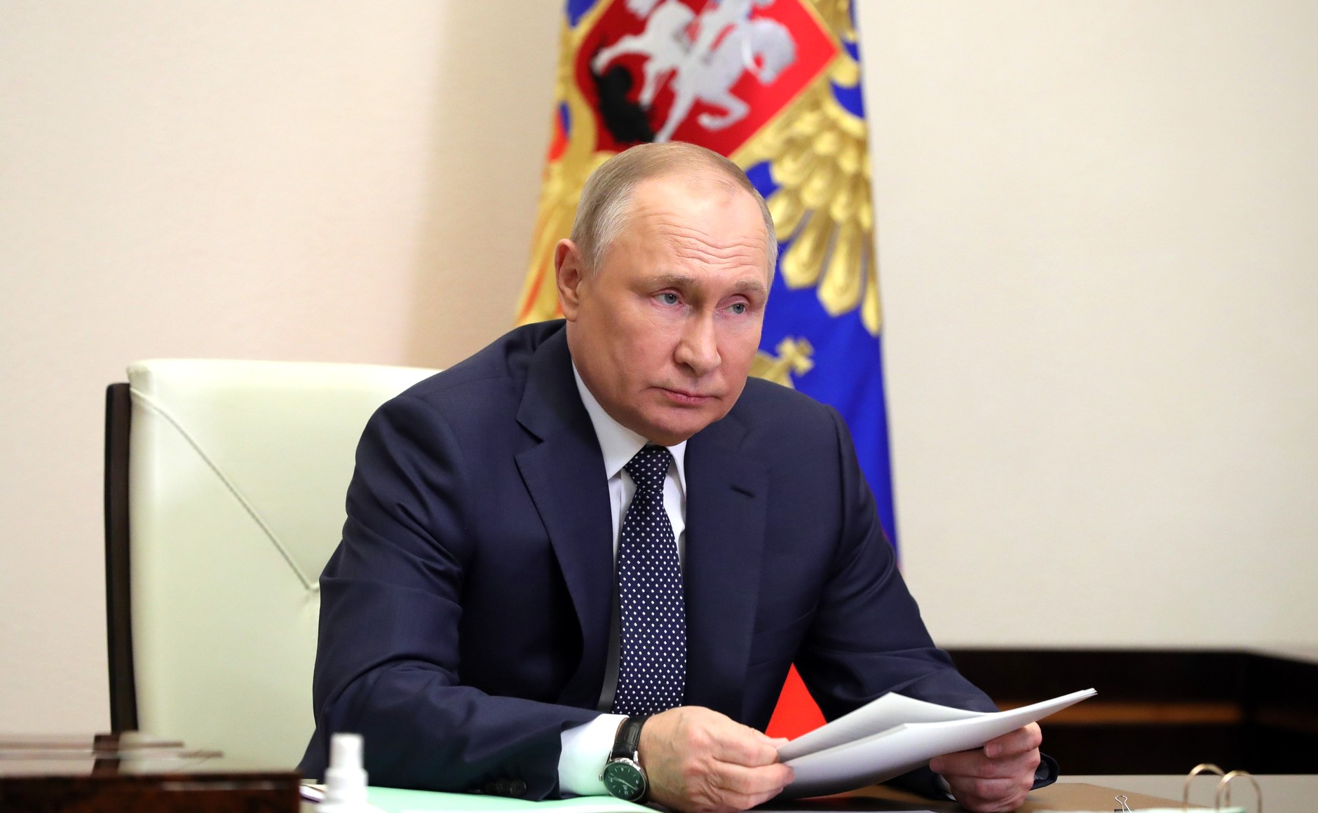 Правительство уже решает, когда и насколько вновь повысит пенсии и пособия0