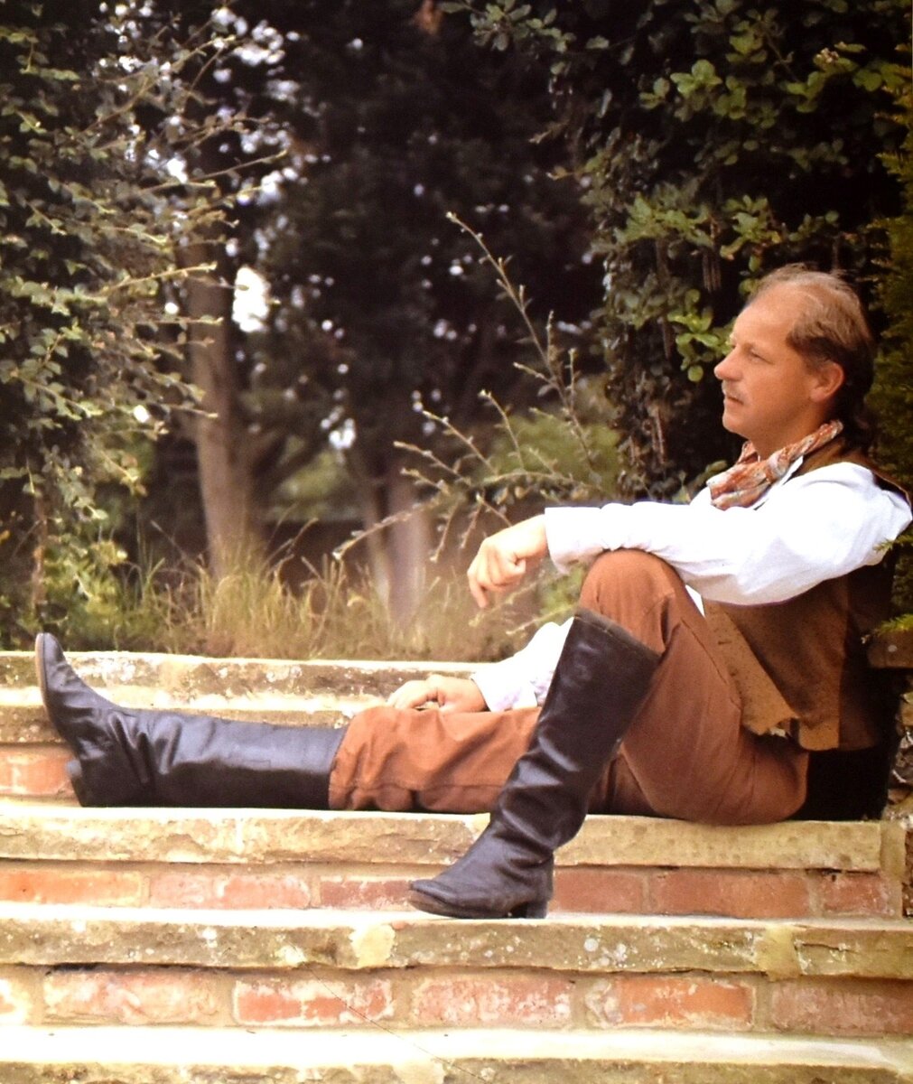 Мартин Барр (фото с буклета)