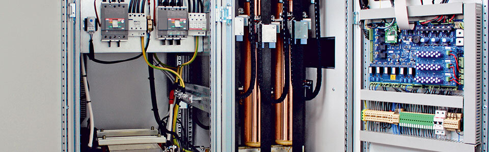 Оригинальные решения и разработки, внедренные в конструкцию устройств производства Ortea, наряду с их высочайшим качеством, делают их несомненными лидерами в сегменте автоматических стабилизаторов напряжения.