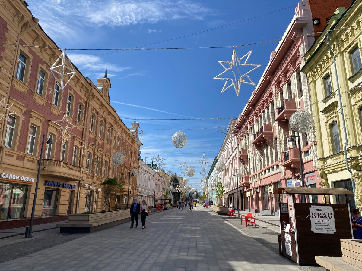 Фото автора. Пустынная утренняя Покровка 