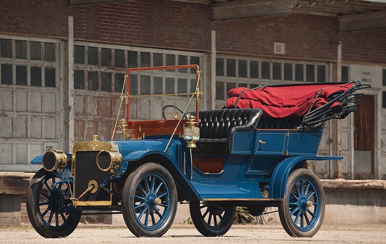 Один из первых автомобилей компании Ford Model – K