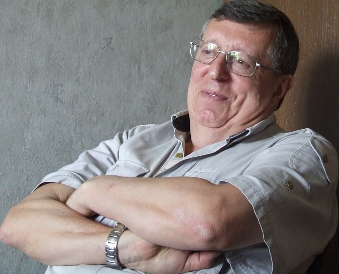 Владимир Кулль