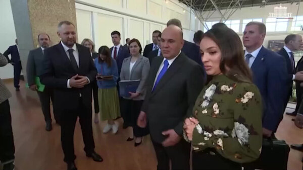 Презентация премьер-министру РФ Михаилу Мишустину проекта курорта в Крыму. Видео © Telegram / "Министерство туризма Крыма"