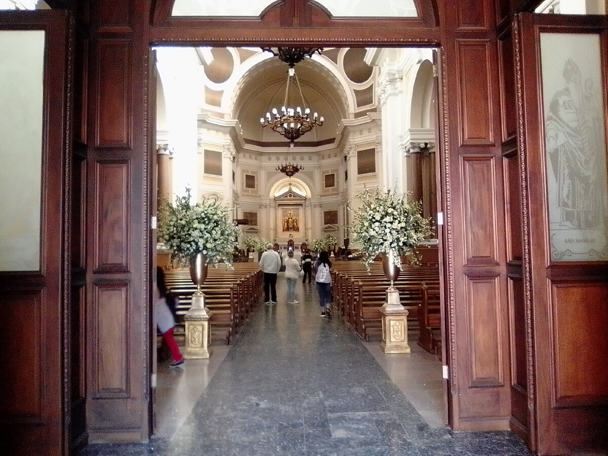 Внутри очень красиво