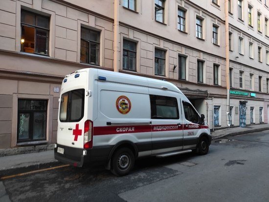     женщина родила приняла решение рожать у себя в квартире фото: мк в питере