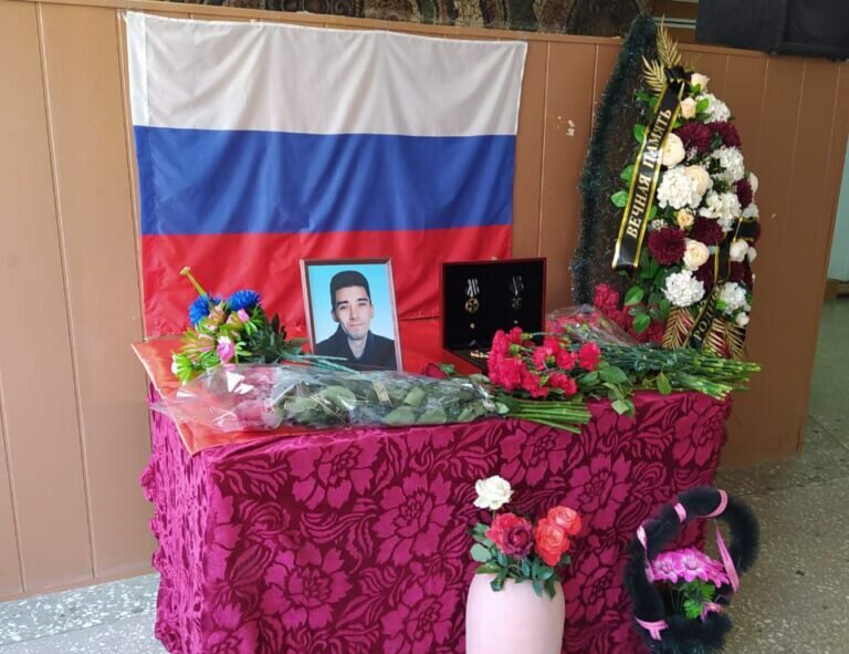    В Кувандыкском районе простились с Тимуром Батыровым, погибшим в Луганске Андрей Севостьянов