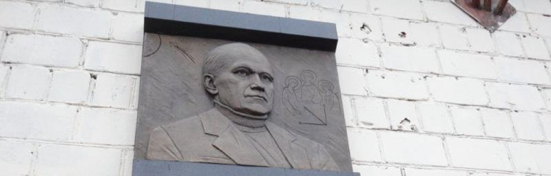 С ним в последние минуты перед полётом разговаривал Юрий Алексеевич Гагарин