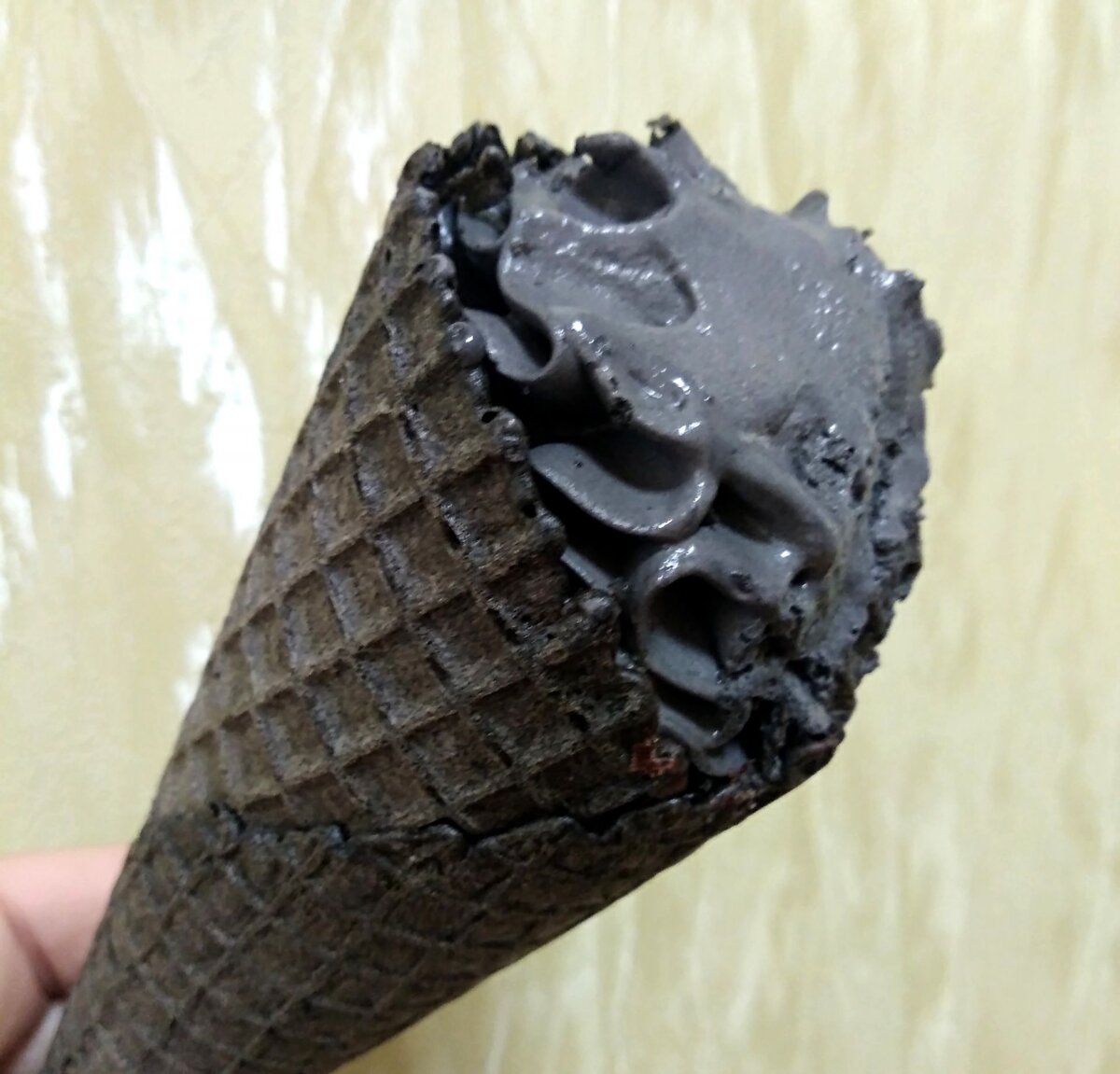 Мороженое из нефти. Как его есть вообще? Фото взято из Яндекс.Картинок.