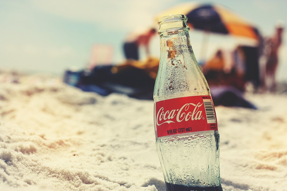 Coca-Cola в стеклянной бутылке действительно вкуснее. Почему так  происходит. | Еда, Еда, Вокруг Еда | Дзен
