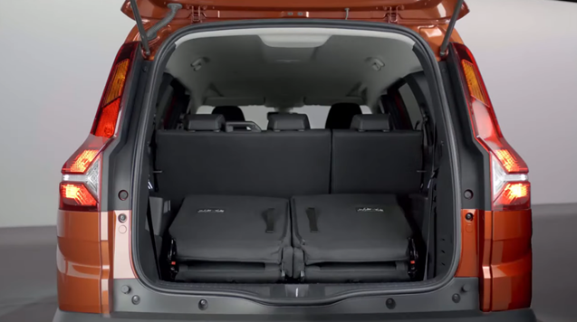 На АвтоВАЗе уже начали выпускать новую Ладу Гранту, Логан и Сандеро ...