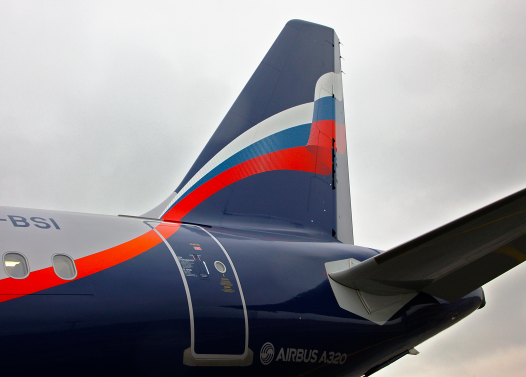 Бортовой номер самолета. Номера воздушных судов. Номер самолета. Airbus a319 аэрофлот. Самолет боинг 747 борт 1.