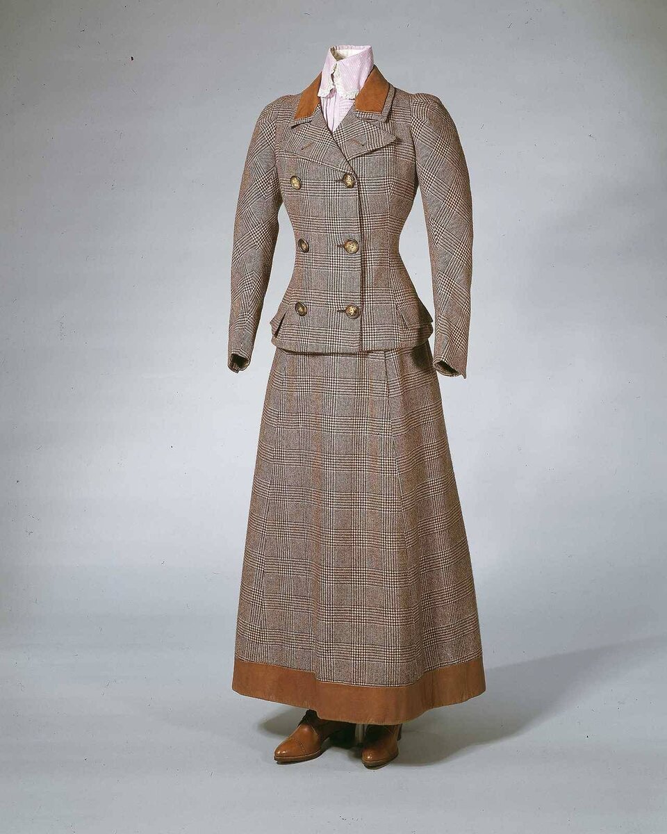 Платье для прогулок. 1896 год. (Источник - nasjonalmuseet).