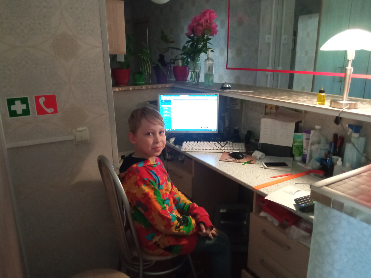 Миша на рабочем месте