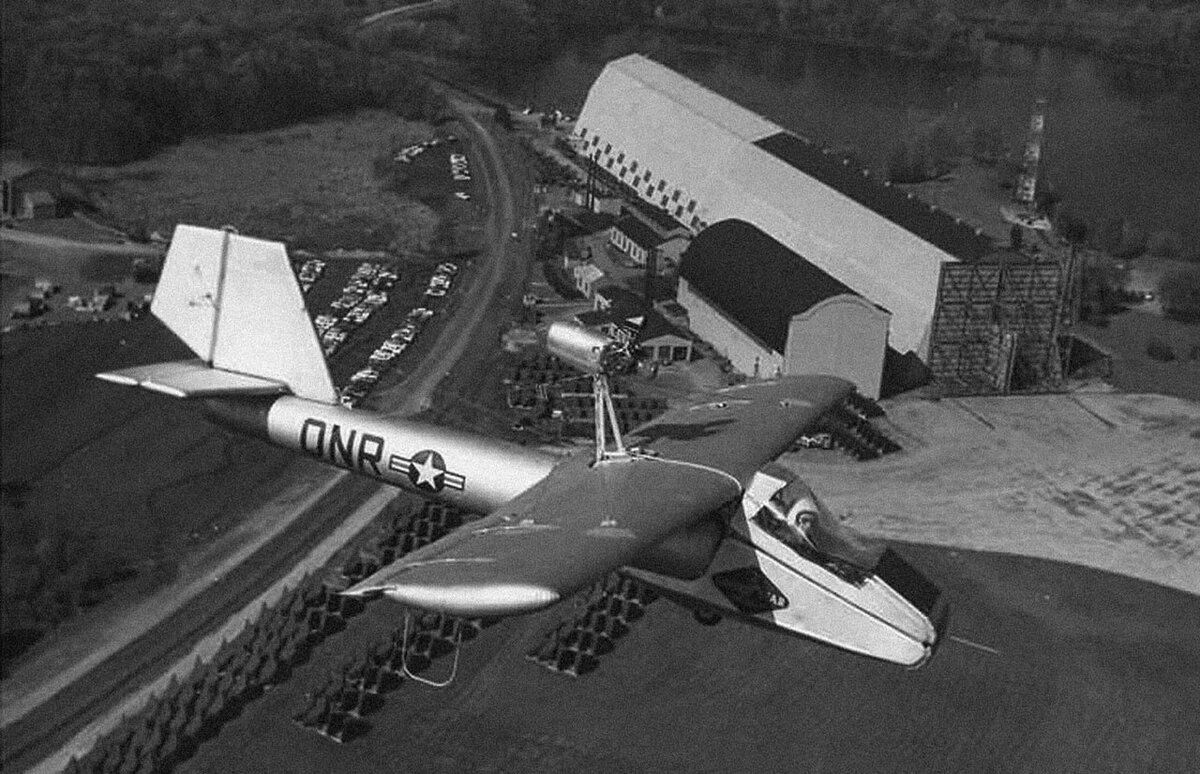 Goodyear Inflatoplane. Источник фото: https://www.drive2.ru/b/2719973/