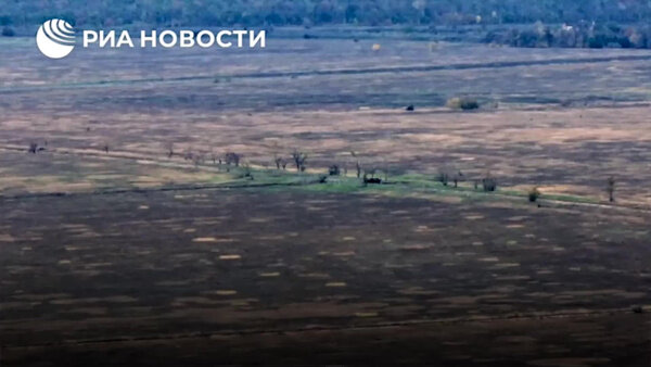 Уничтожение БМП ВСУ на Авдеевском направлении. Видео © Telegram-канал РИА "Новости"