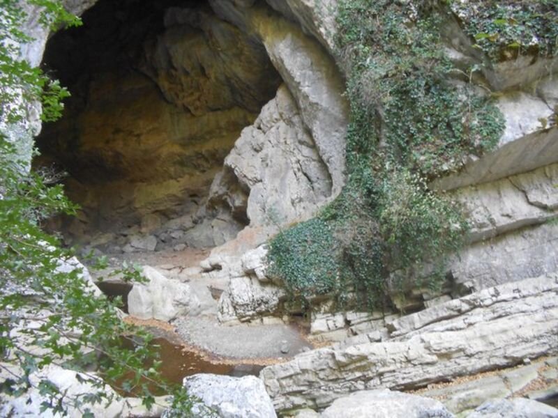 Источник: https://city-trips.ru/countries/georgia/kutaisi/tripster_1162/