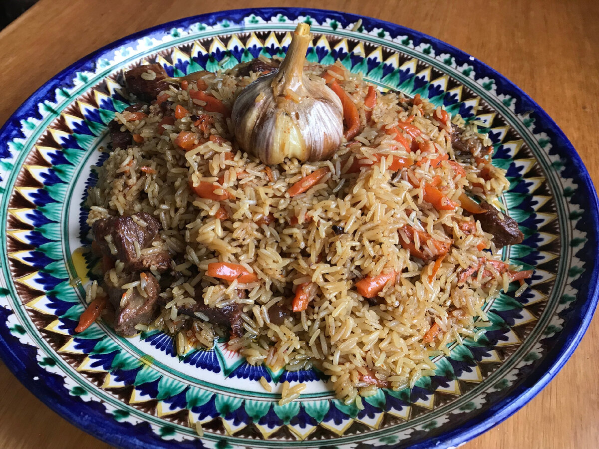 Ни кого не слушаю, плов кушаю