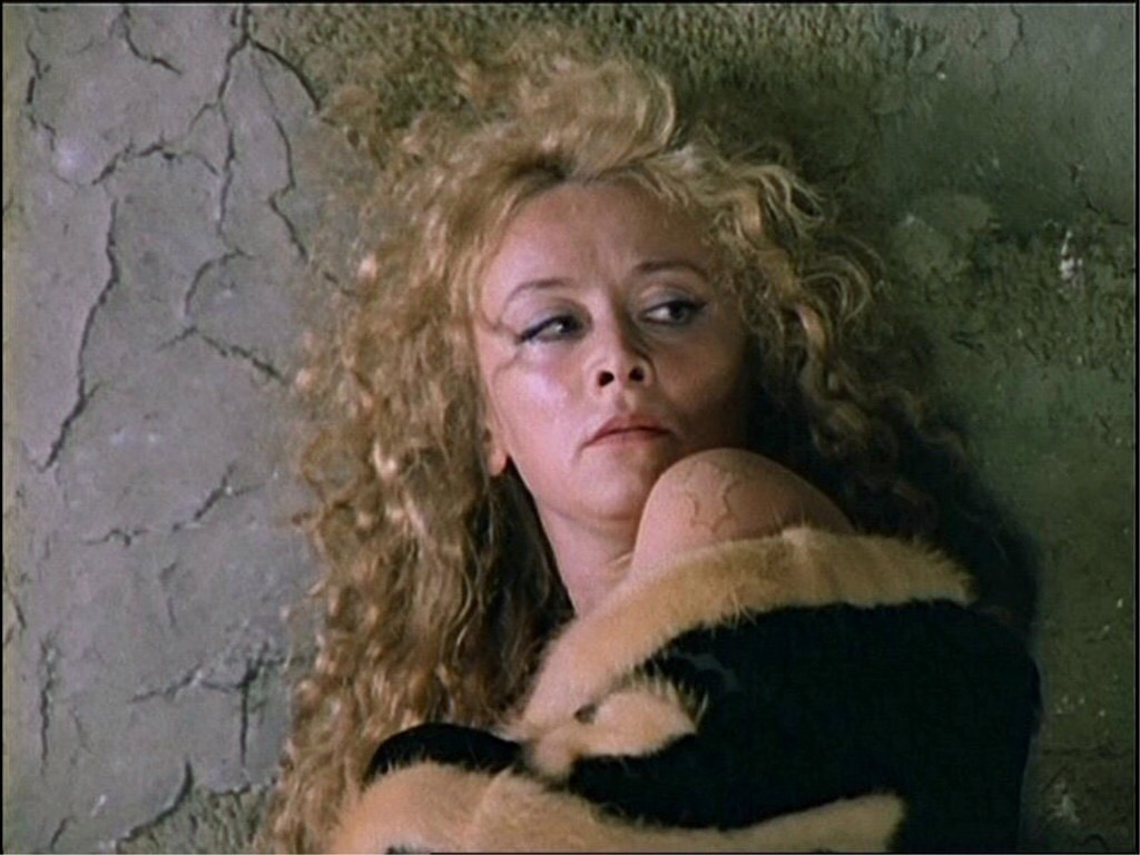 Миледи винтер три мушкетера. Три мушкетера леди винтер миледи. Лилия леди винтер. Три мушкетера миледи с клеймом. Миледи винтер три мушкетера.