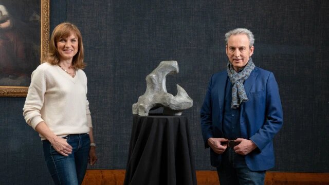 Вот кстати эта скульптура. Источник: https://inews.co.uk/culture/television/fake-or-fortune-bbc-one-review-fiona-bruce-philip-mould-a-tense-gripping-tale-of-a-sculpture-with-a-colourful-past-1125651
