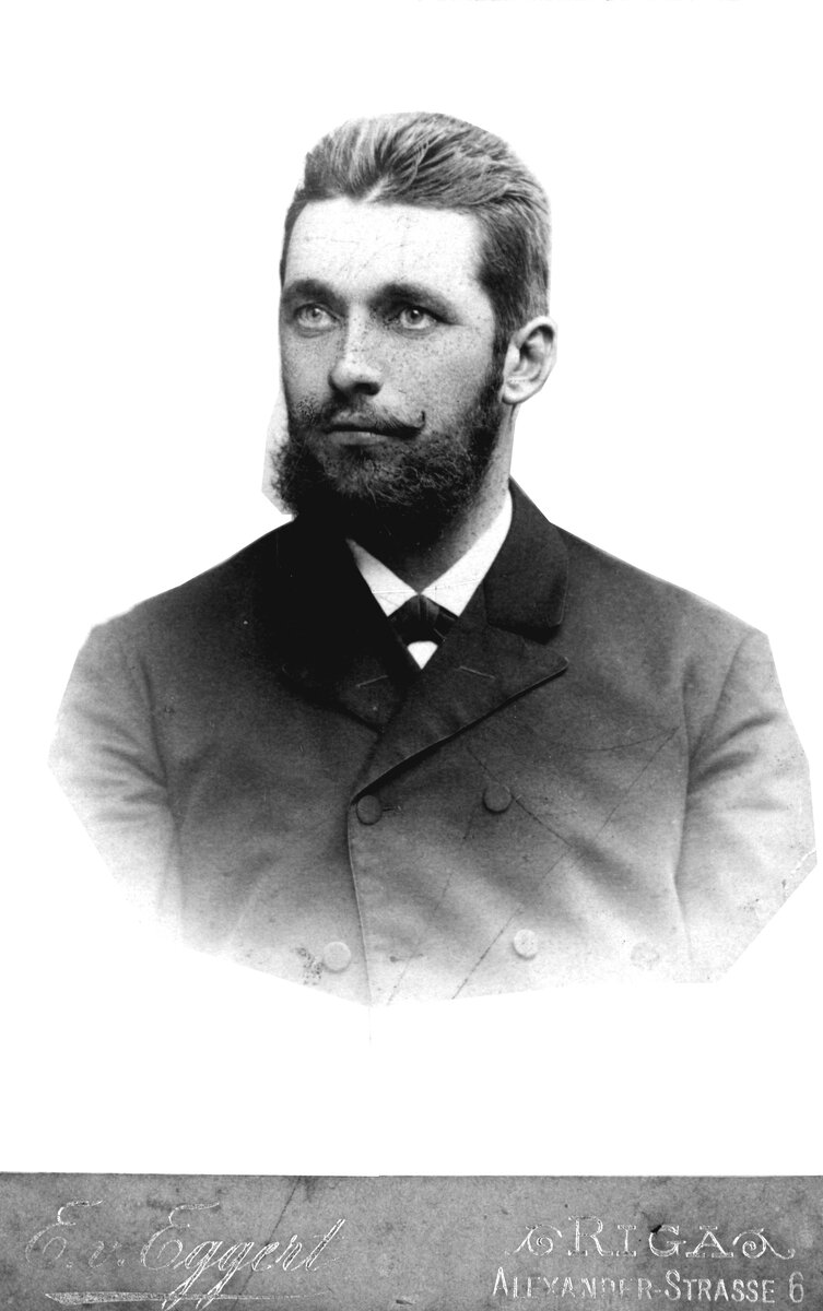 Студент Александр Гансберг в годы учёбы в Рижском политехе.