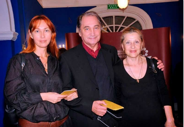 Владимир, Алла и дочь Ирина