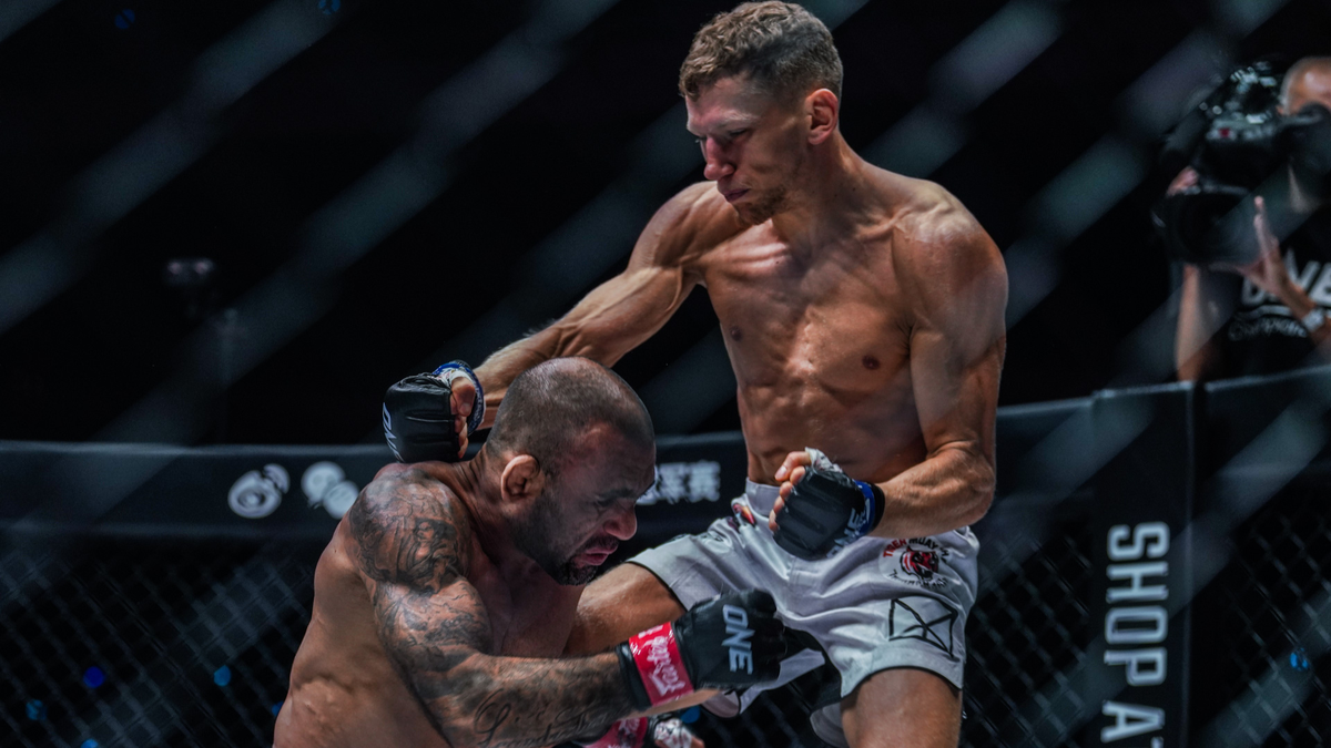 Все моменты, сложности стараюсь принимать позитивно