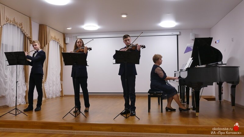 Автор Роман Черников