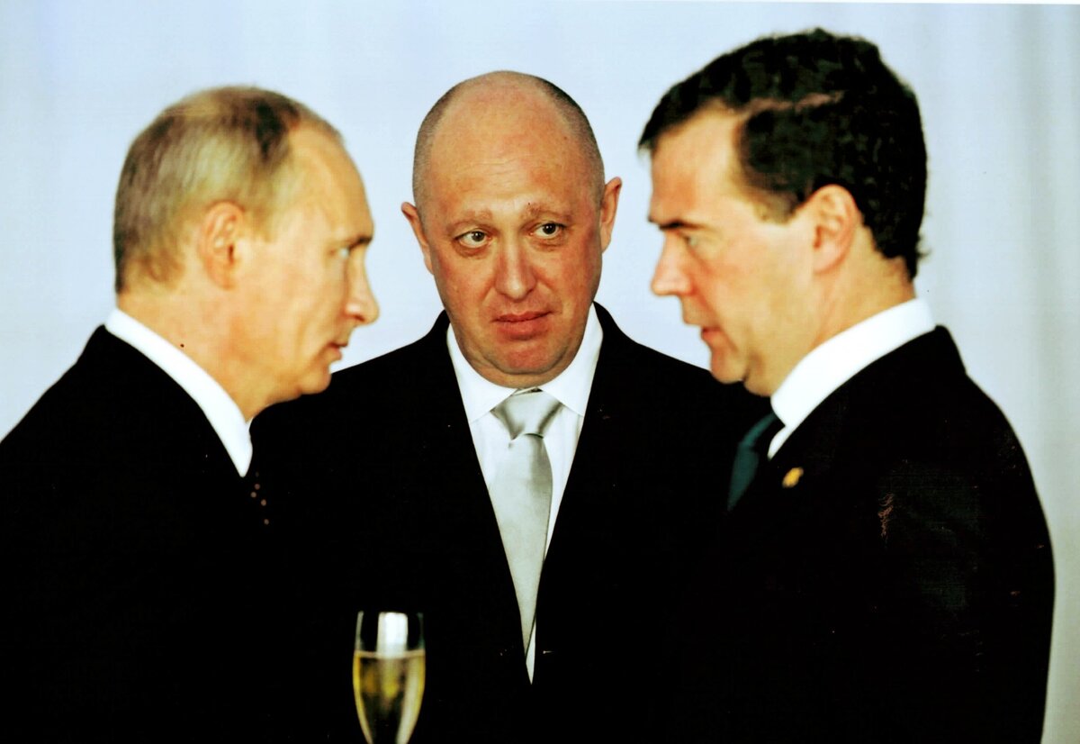 В. Путин, Е. Пригожин, Д. Медведев. Фото из открытых источников.
