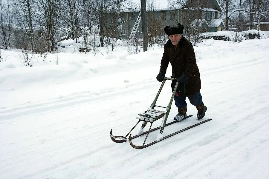 на фото финские сани, но дедушка не мой )