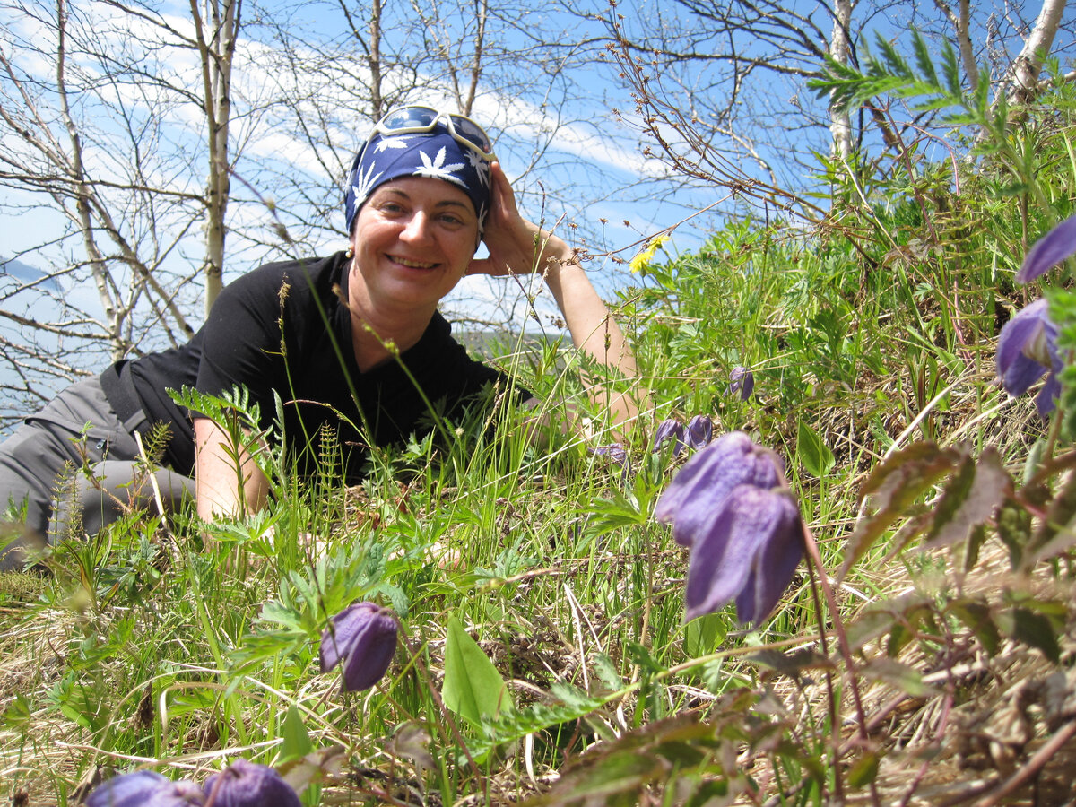 12 июня 2012г. Куртку сняла для фото.